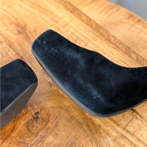 Michael Shannon Black Suede Heels - Picture 9 of 9